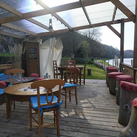 Chambre D'Hotes Dans Maison Eclusiere Bed & Breakfast Hennebont Bagian luar foto