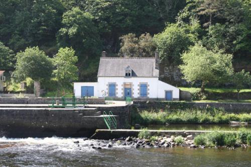 Chambre D'Hotes Dans Maison Eclusiere Bed & Breakfast Hennebont Bagian luar foto