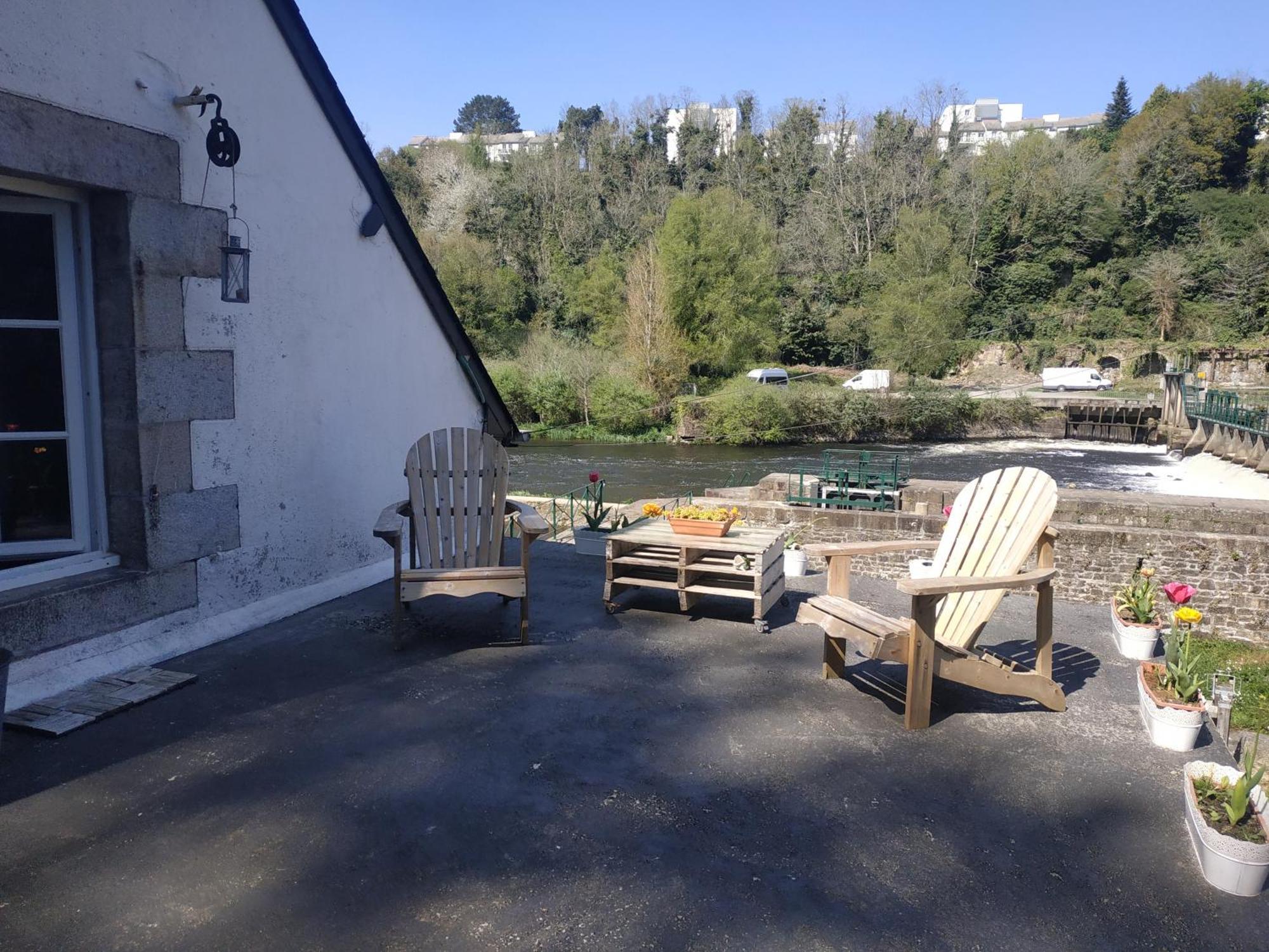 Chambre D'Hotes Dans Maison Eclusiere Bed & Breakfast Hennebont Bagian luar foto